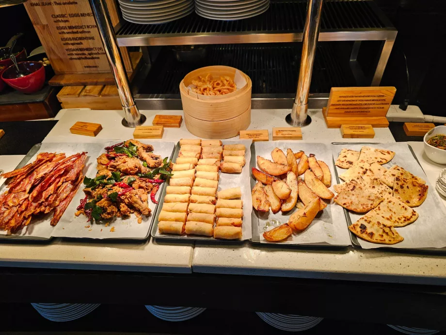 Breakfast - hot cuisine