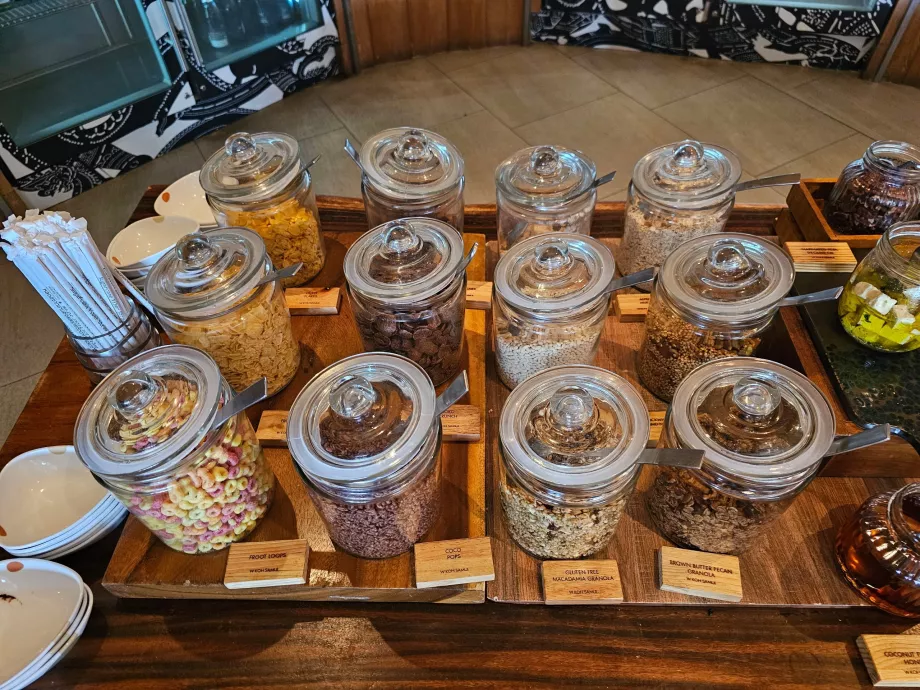 Muesli and granola