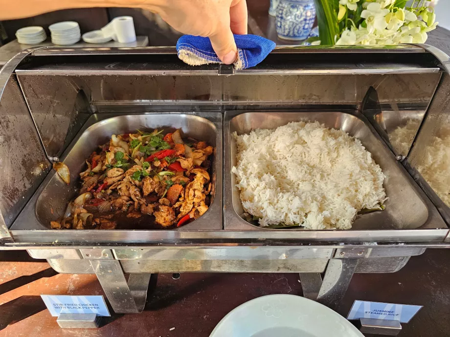 Breakfast - hot meals