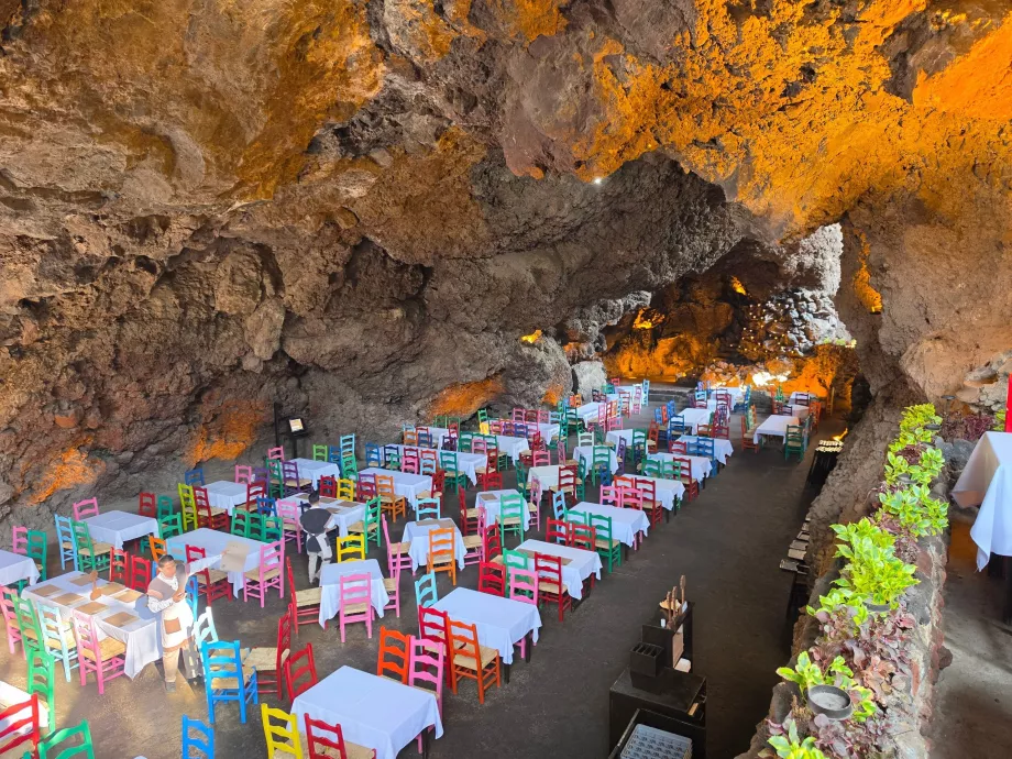 Cave restaurant Gruta