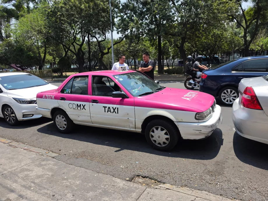 Official taxi in CDMX