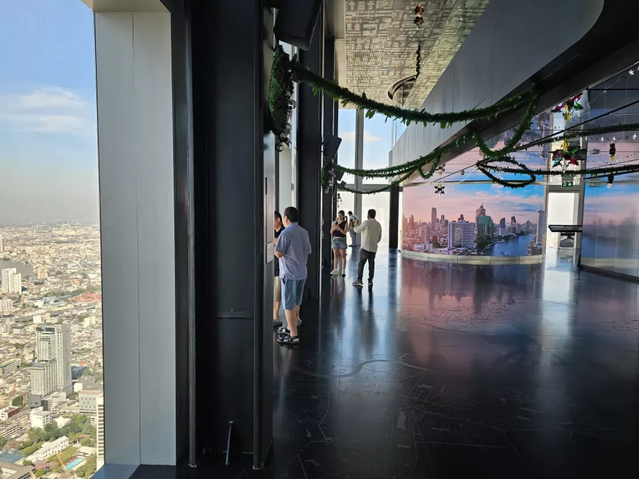 King Power Mahanakhon - Inner View