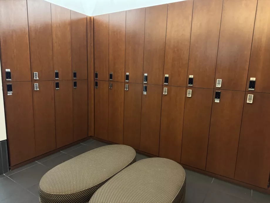 Lockers in the fitness centre