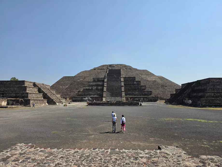 Pyramid of the Moon
