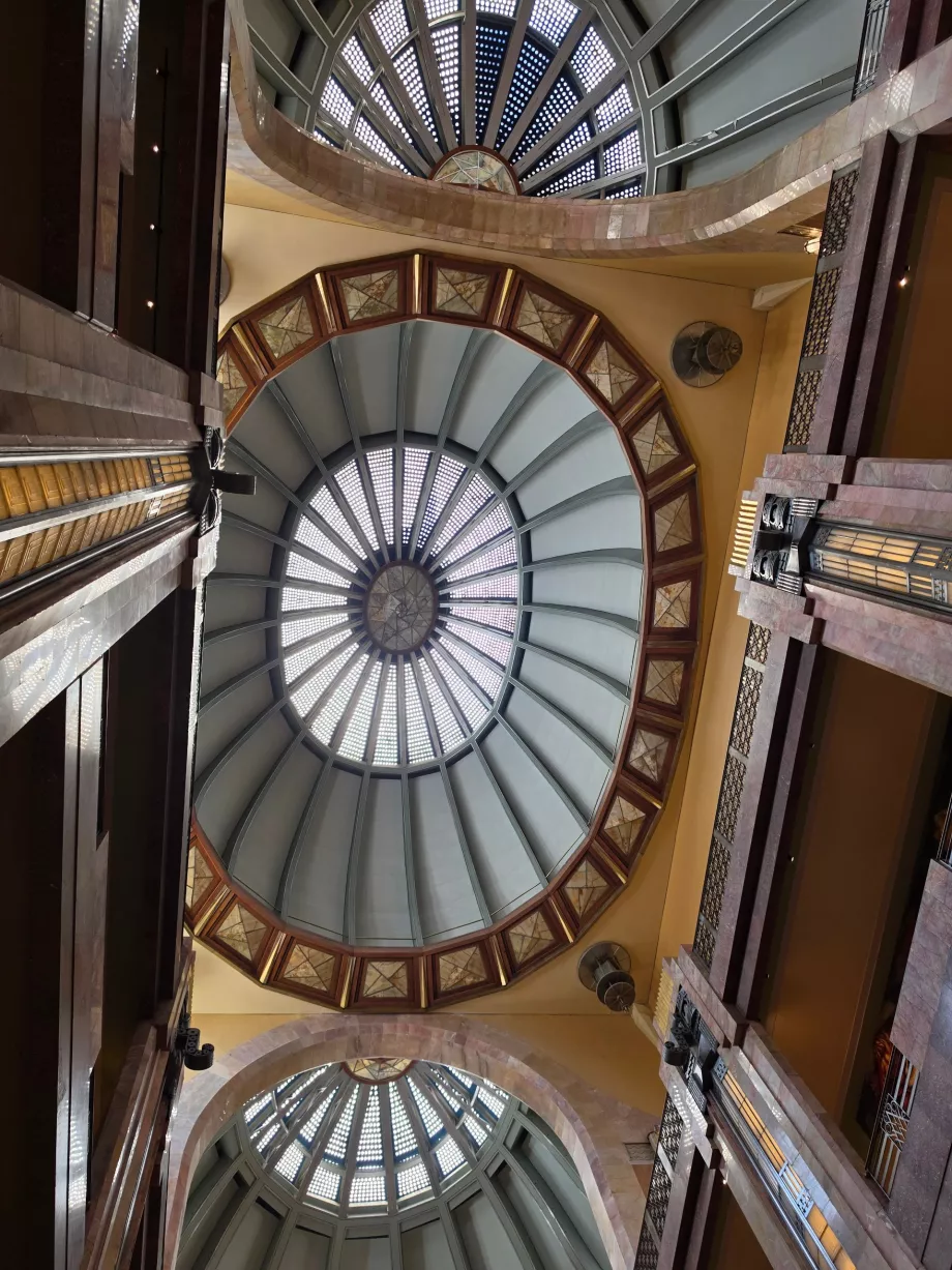 Interior of the Palacio Bellas Artes lobby