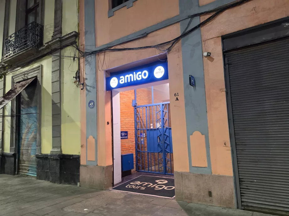 Hostal Amigo - boarding in place
