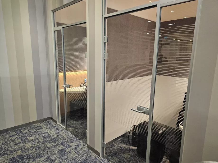 Cubicles for peace of mind at work