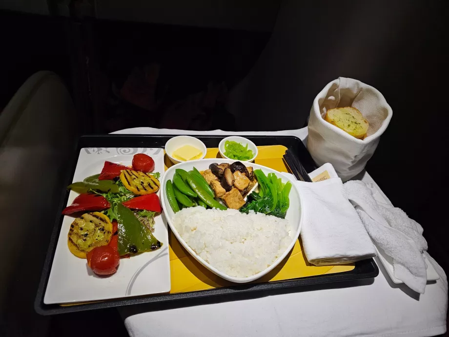 Vegetarian variant of the main dish