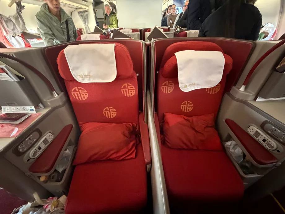 Middle seats business class