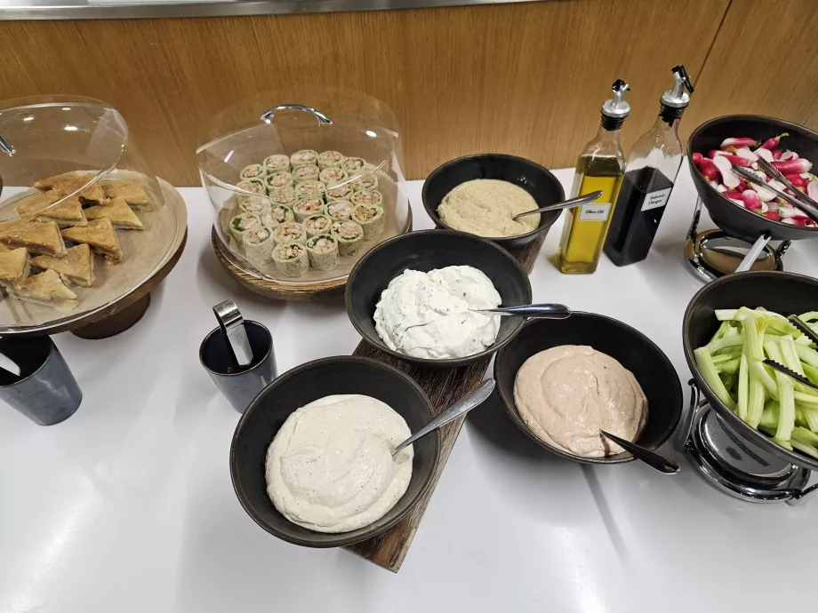 Spreads and cold cuisine