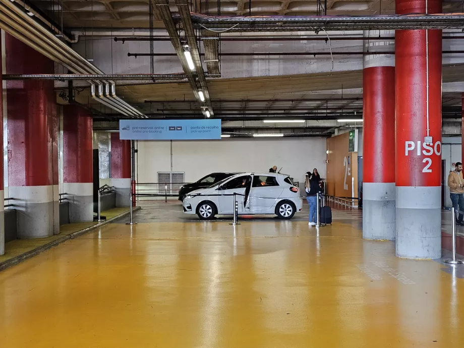 Pick-up point, Uber and Bolt