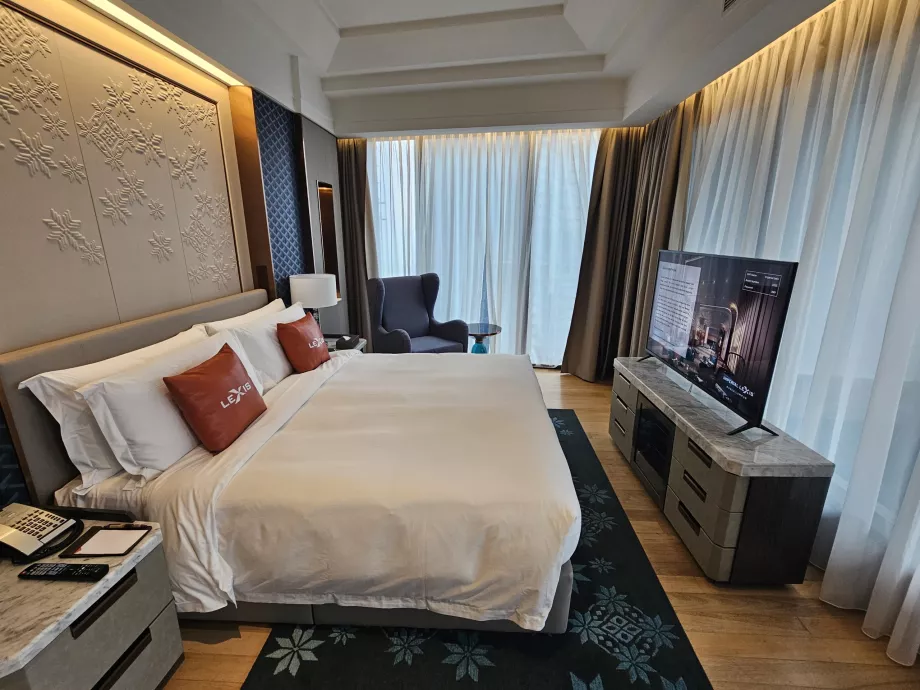 Bed and main part of the room