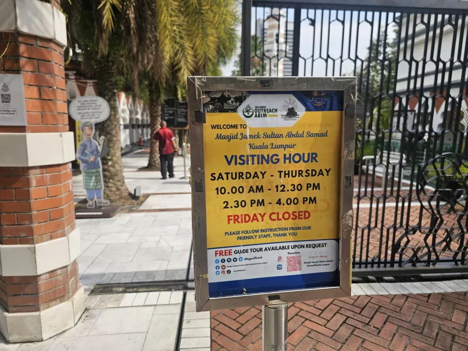 Opening Hours, Masjid Jamek