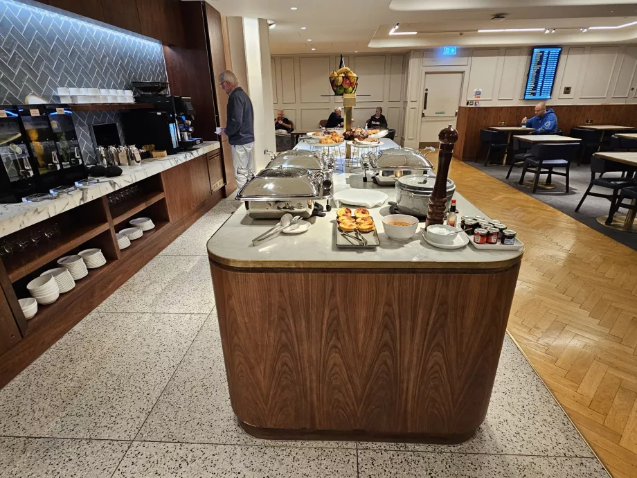 Buffet counter on the 1st floor