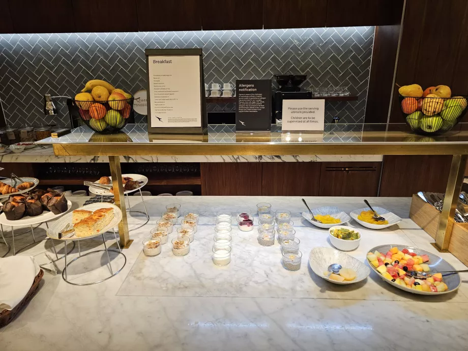 Breakfast offer - cold meals