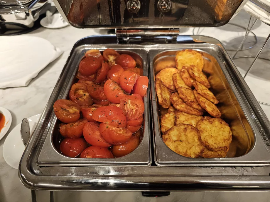 Breakfast offer - hot meals