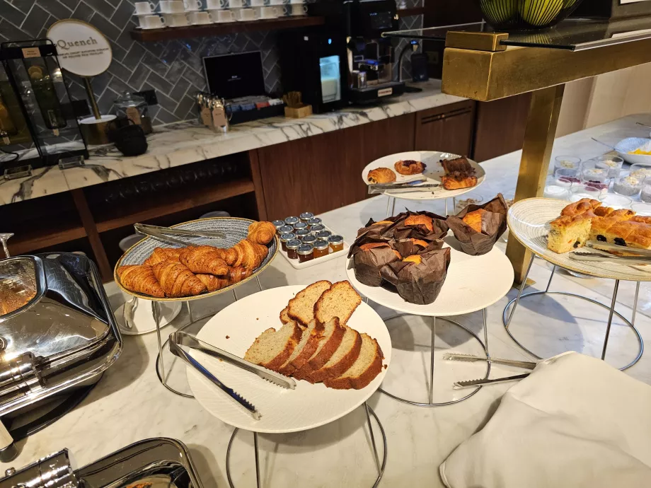 Pastry in the buffet section