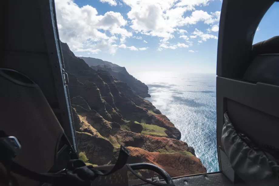 Door-off helicopter