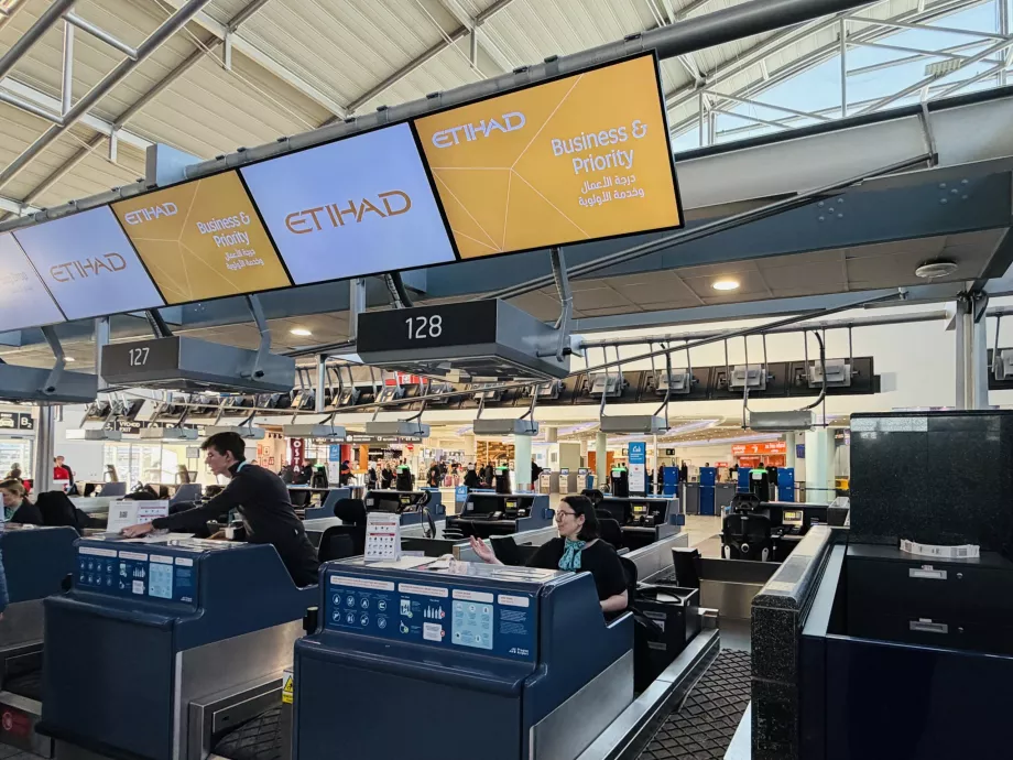 Check-in for business class