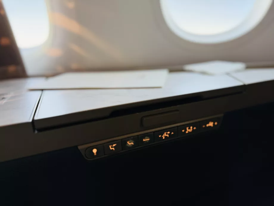 Control panel for the seat