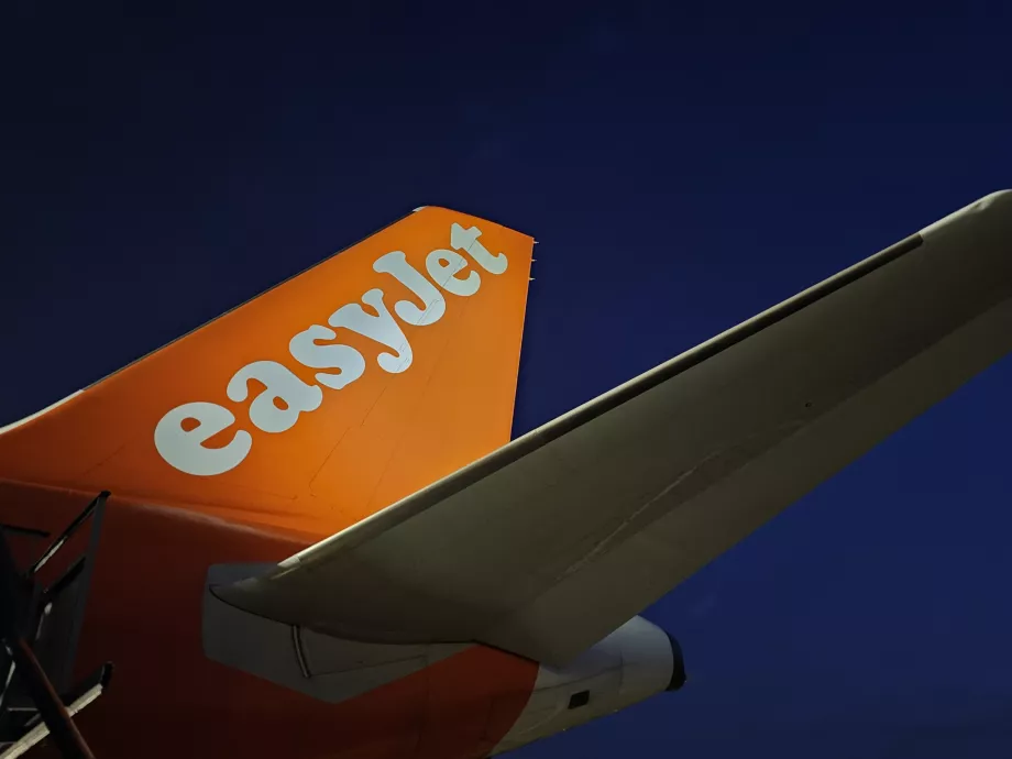An easyJet flight at Malpensa Airport