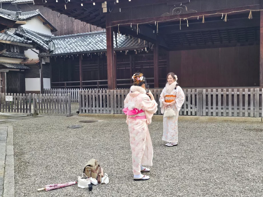Hiking in geisha costumes