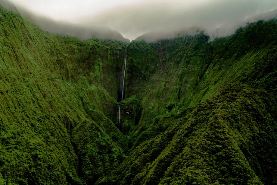 Pu'uka'oku Falls