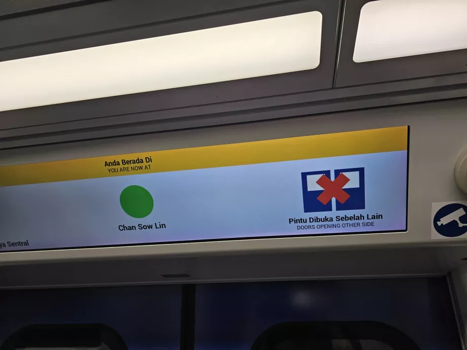 Infographic on which side the door opens in the metro