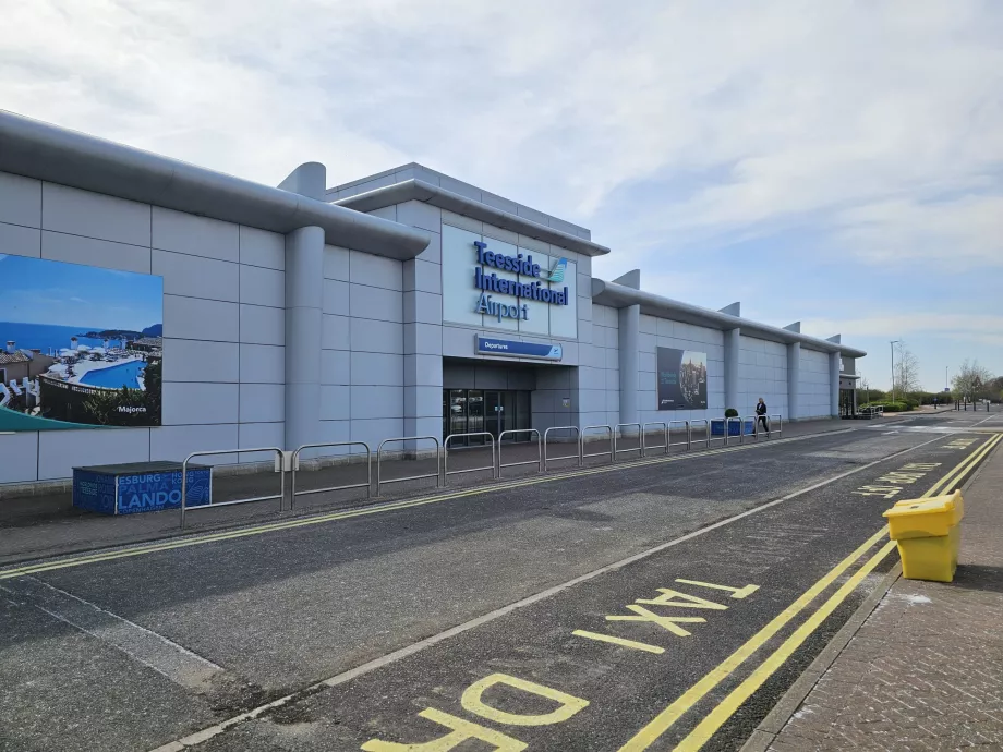 arrival by airport Teesside