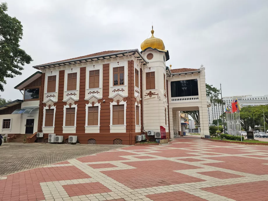 Independence Monument