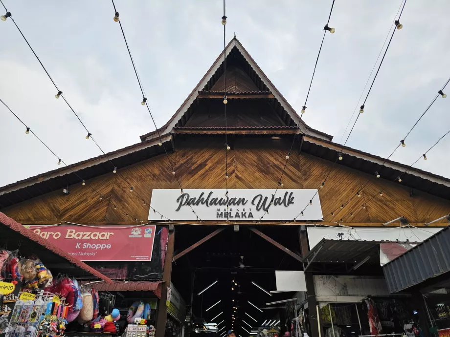 Pahlawan Walk