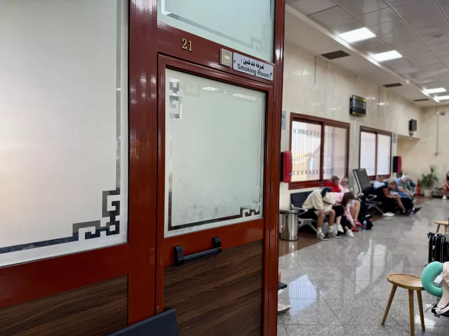 Smoking room in the departure hall