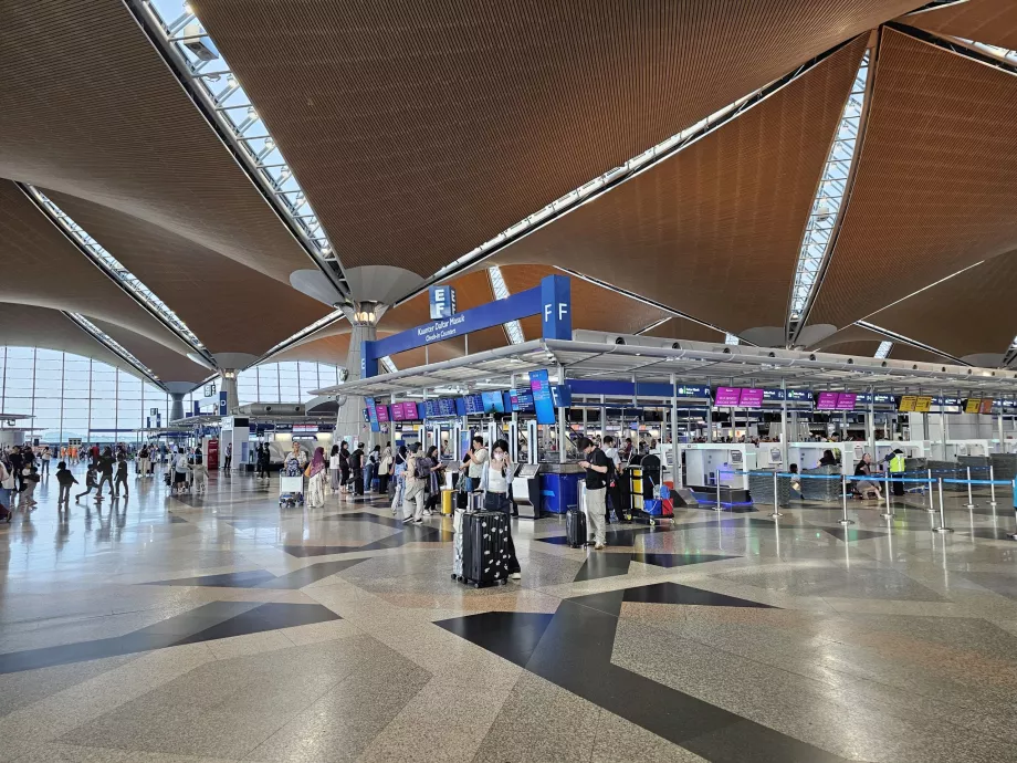 Terminal 1, check-in