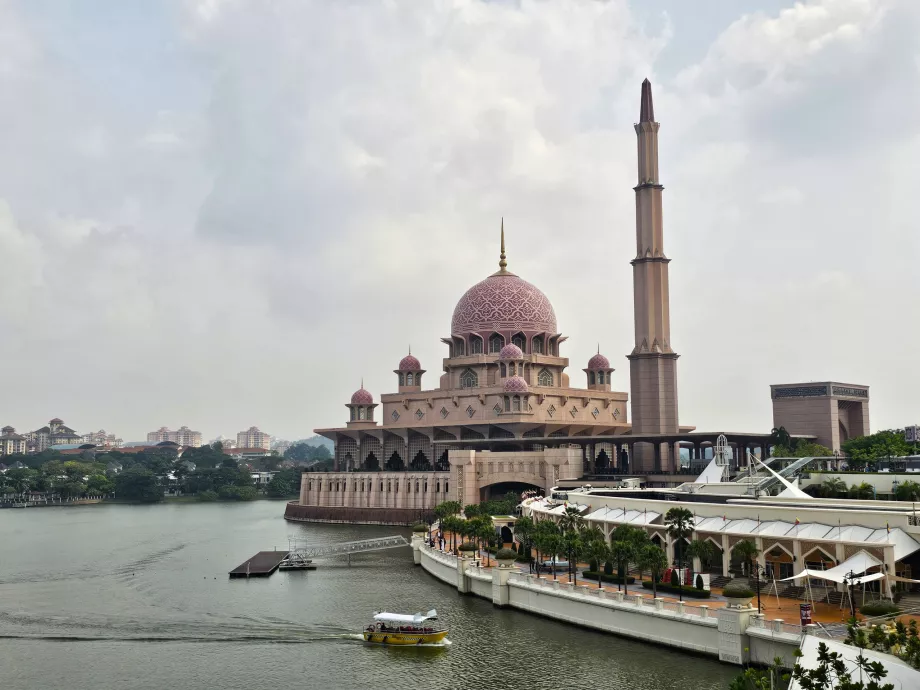 Putra Mosque
