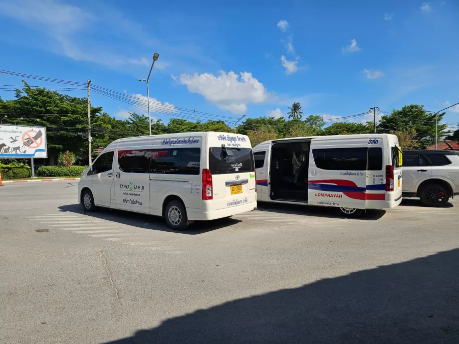 Minivans Lomprayah to ferries