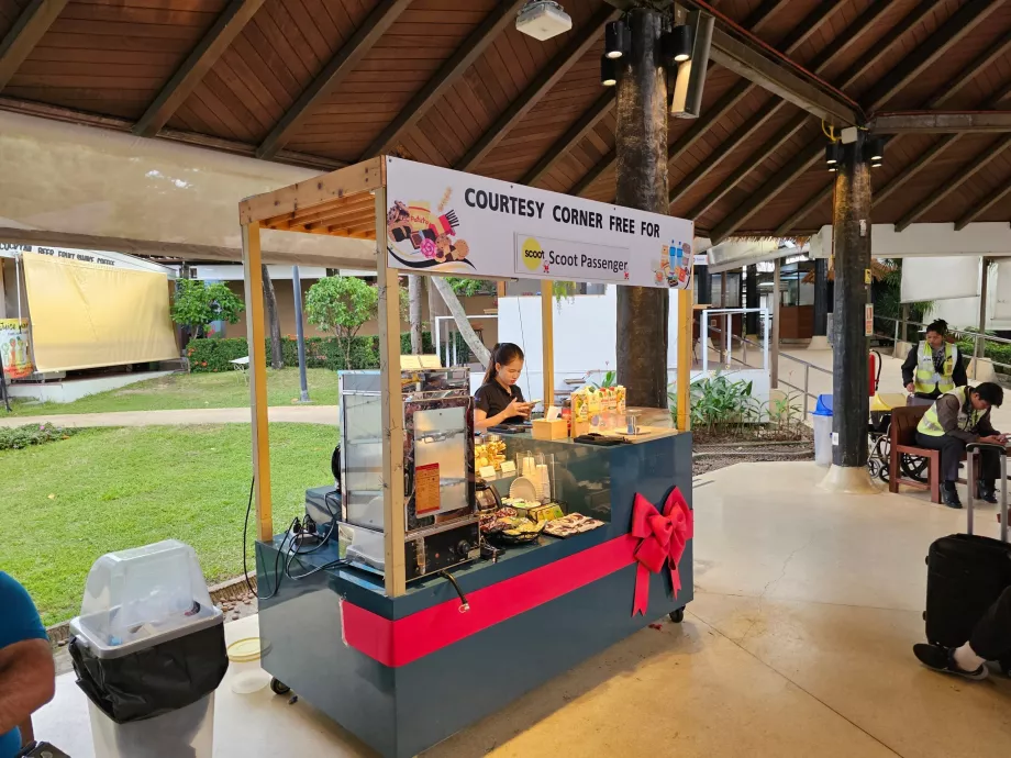 Free refreshments from Scoot airline