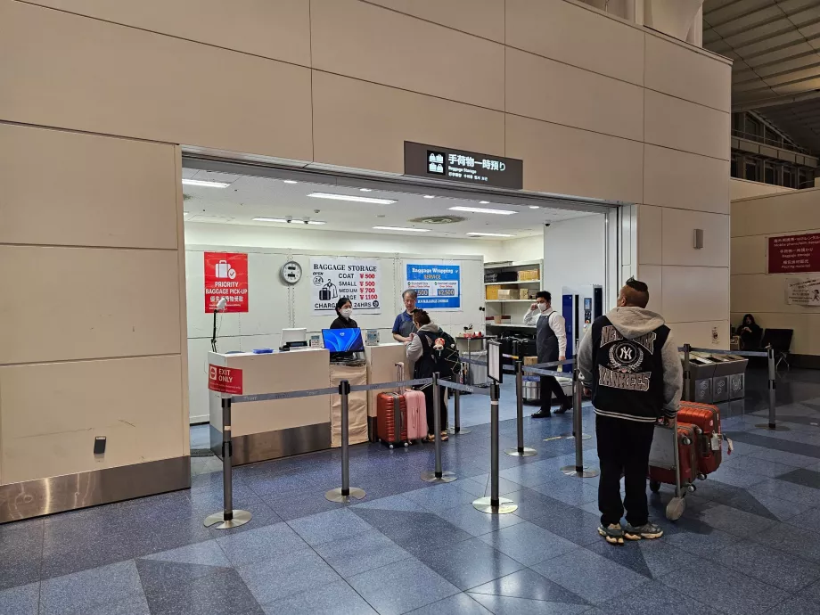Baggage storage, Terminal 3