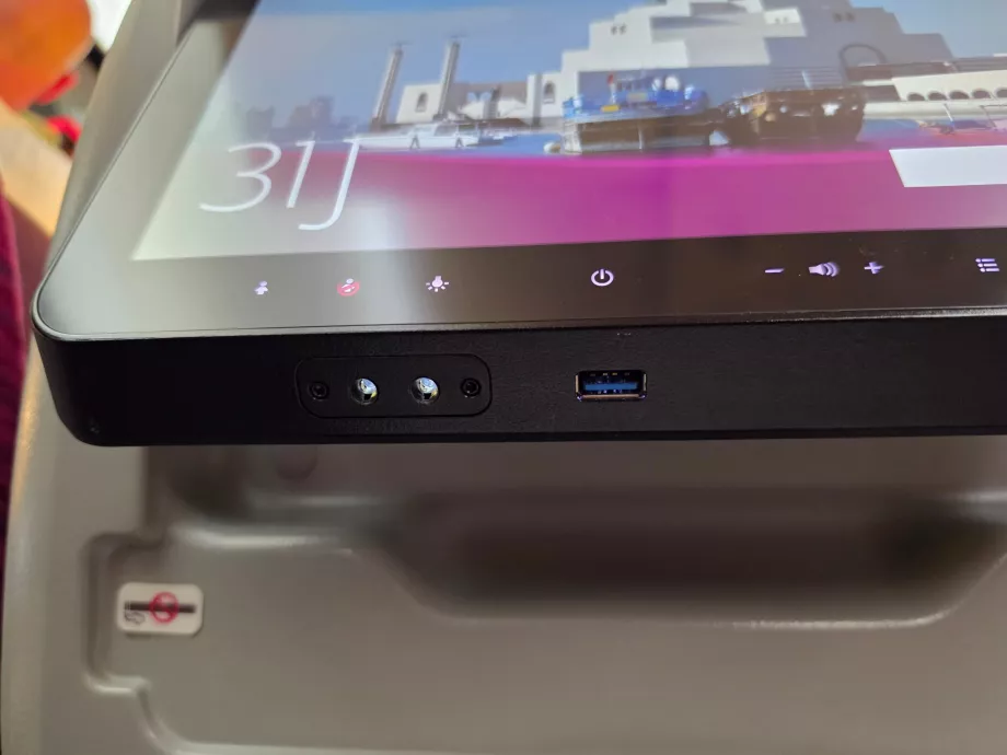 USB port on the IFE screen