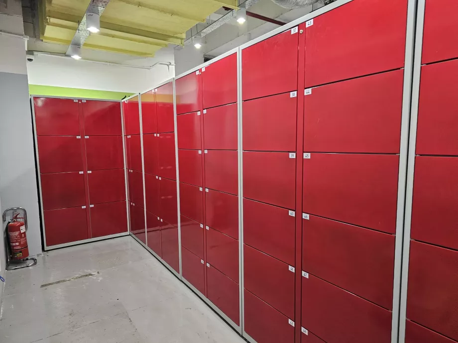 Lockers for luggage