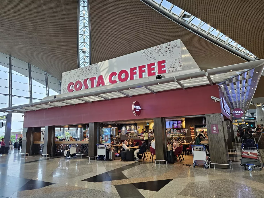 Costa Coffee, Terminal 1, public area