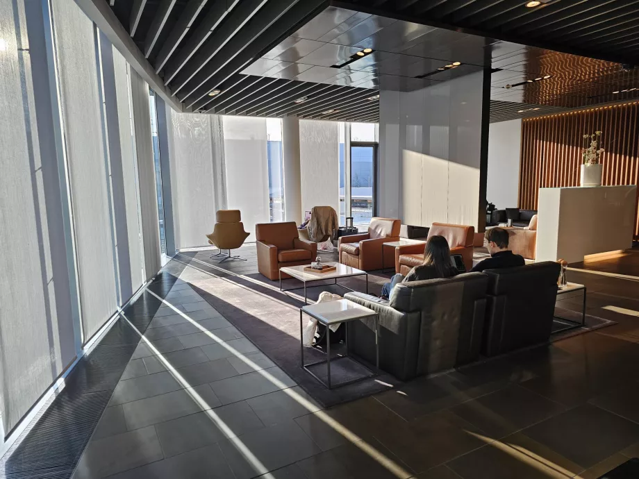 Lounge environment - comfortable seats