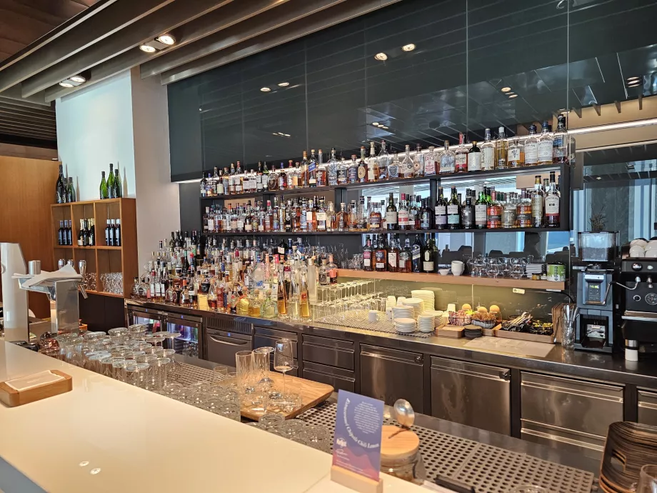 Bar in the First Class Terminal