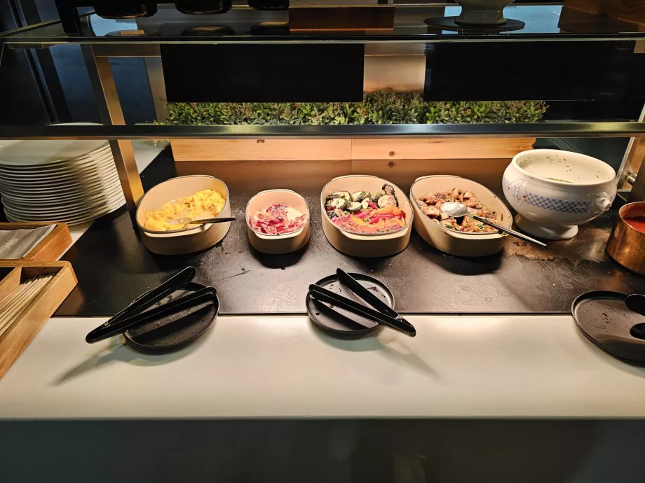 Buffet - hot breakfast offer