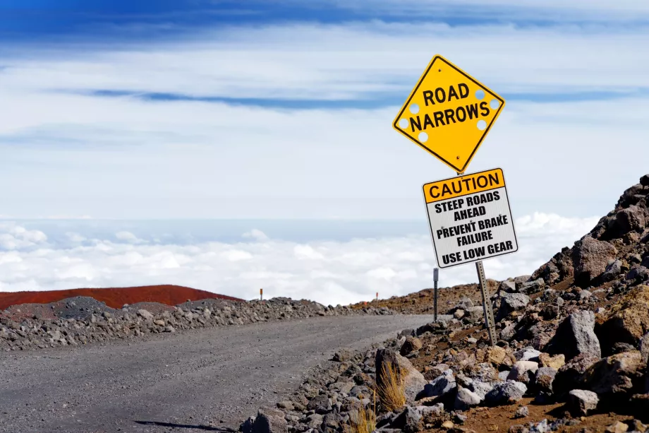 Information signs for braking