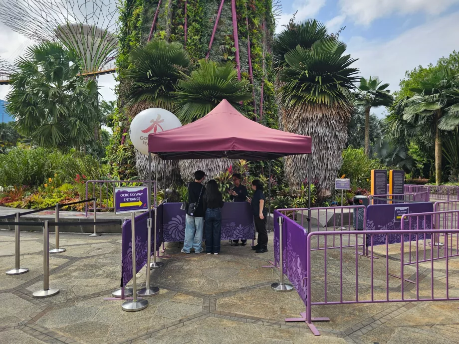 Gardens by the Bay, entrance to the Supertree Observatory