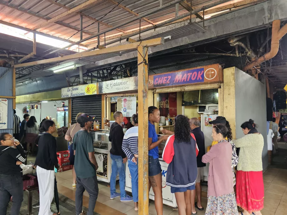 Market in Central Flacq, food stalls