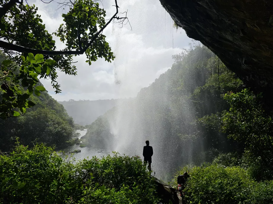 7 Cascades