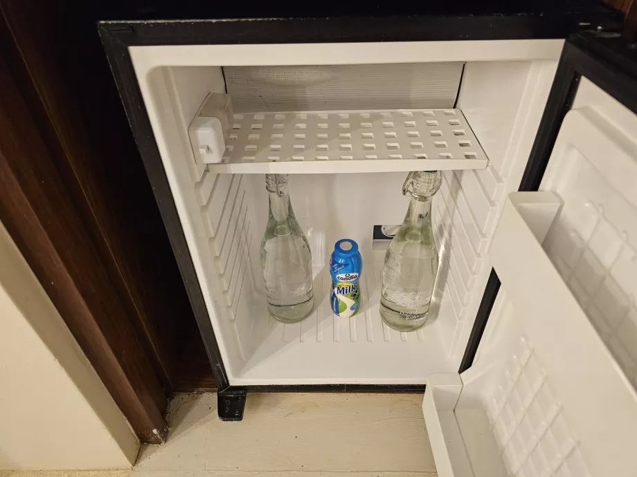 Minibar equipment