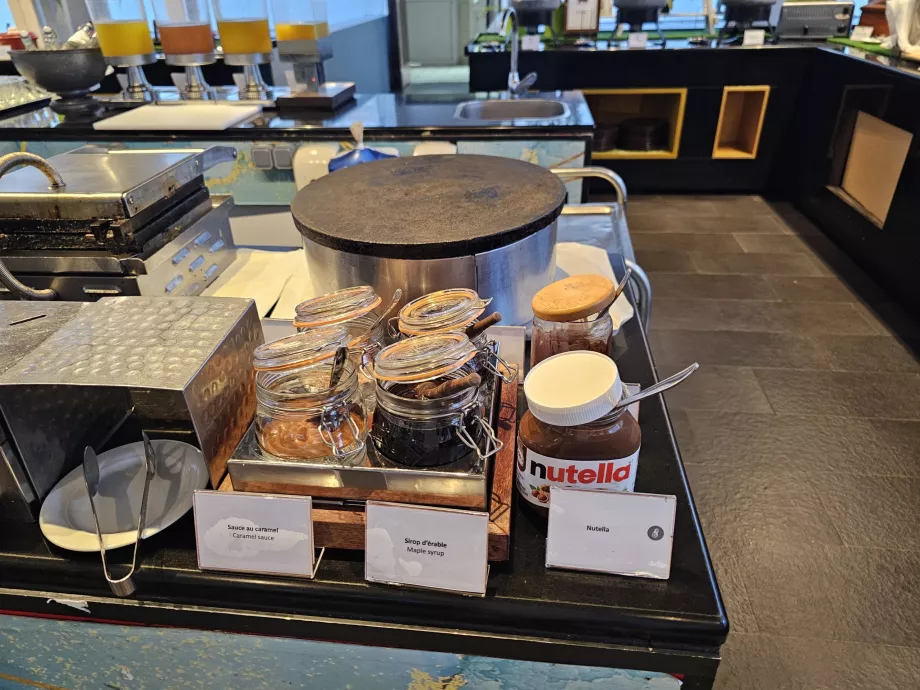 Nutella and sweet sauces