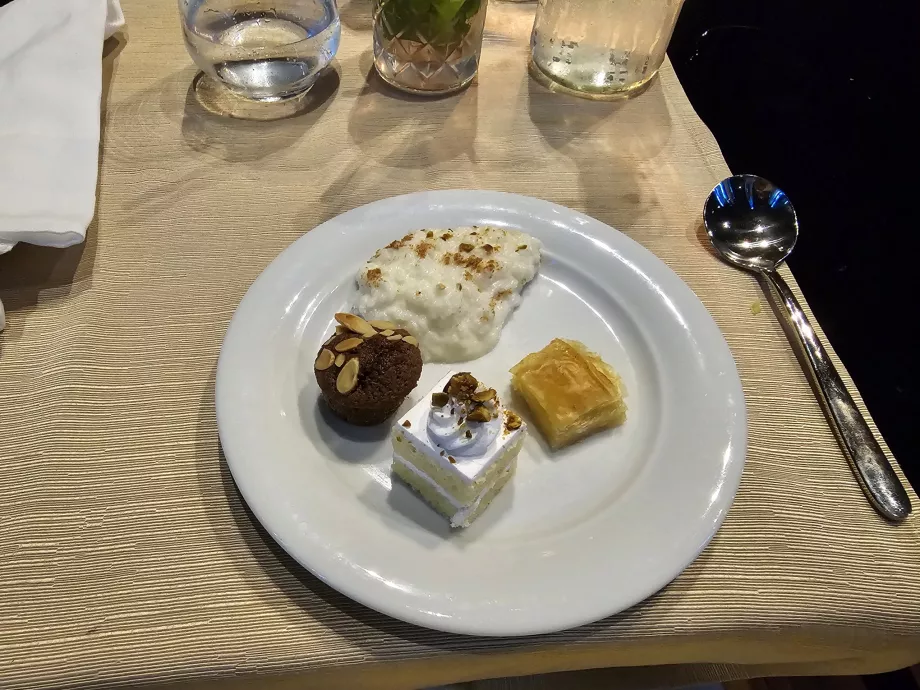 Dessert, dinner